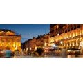Place de la Comédie le soir